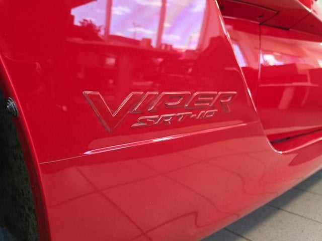 2004 Dodge Viper SRT10