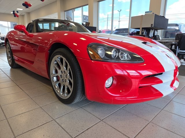 2004 Dodge Viper SRT10