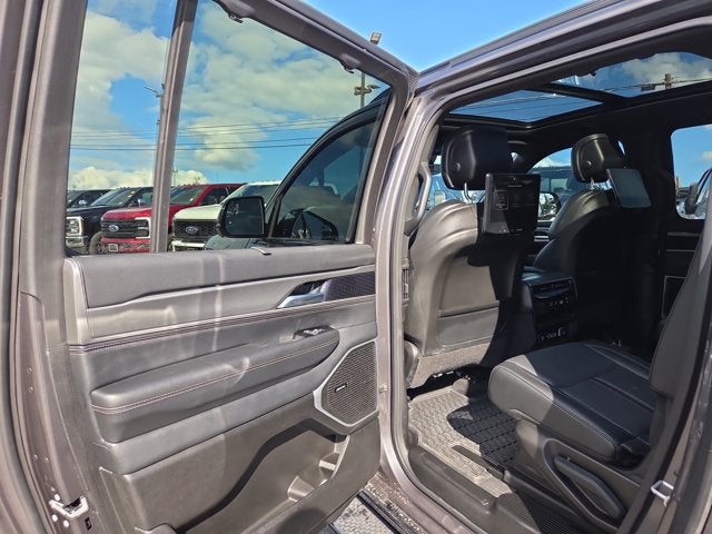 2025 Jeep Wagoneer L Series II Carbide
