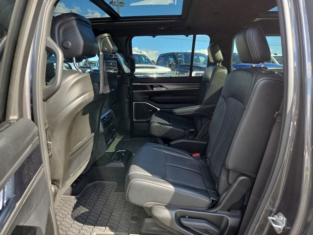 2025 Jeep Wagoneer L Series II Carbide