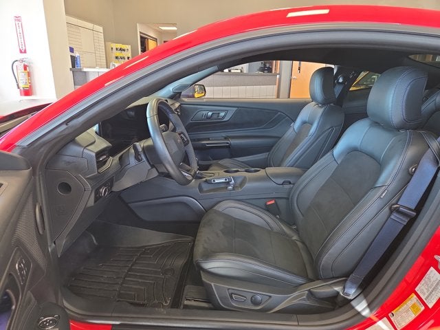 2025 Ford Mustang Dark Horse