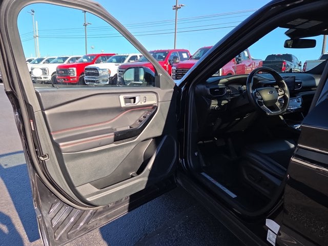 2024 Ford Explorer ST-Line