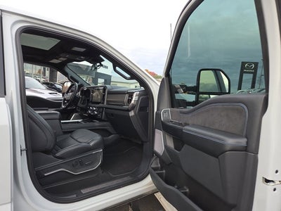 2025 Ford F-250 Super Duty Platinum