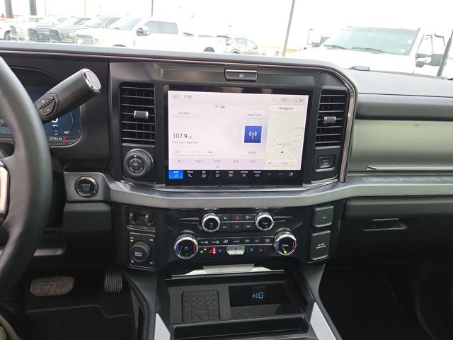 2025 Ford F-250 Super Duty Platinum