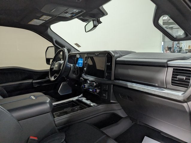 2025 Ford F-250 Super Duty Platinum