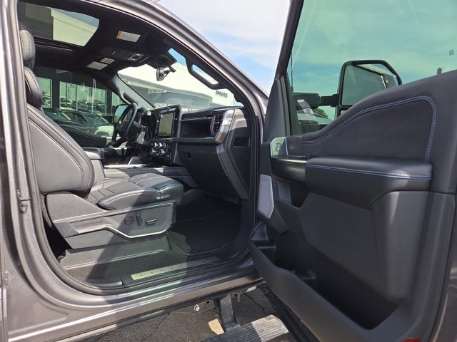2025 Ford F-250 Super Duty Platinum