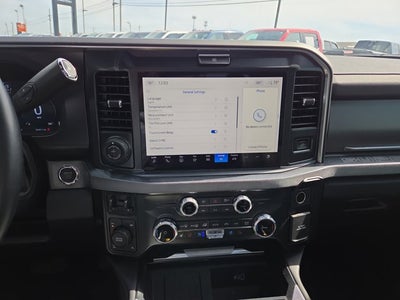 2025 Ford F-250 Super Duty Platinum