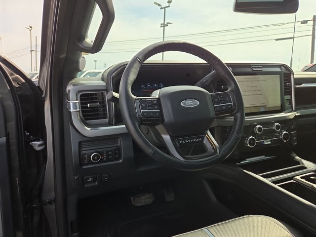 2025 Ford F-250 Super Duty Platinum