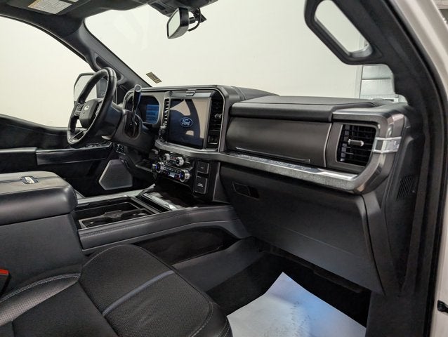 2025 Ford F-350 Super Duty Platinum