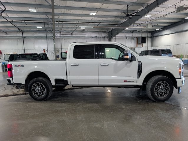 2025 Ford F-350 Super Duty Platinum