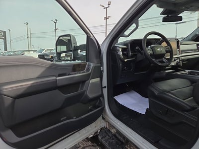 2025 Ford F-350 Super Duty LARIAT