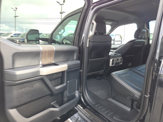 2020 Ford F-350 Super Duty LARIAT