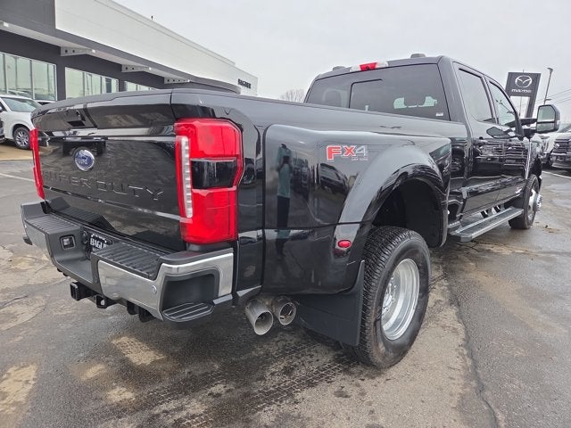 2025 Ford F-350 Super Duty LARIAT