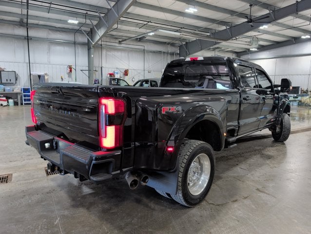 2026 Ford F-450 Super Duty Platinum