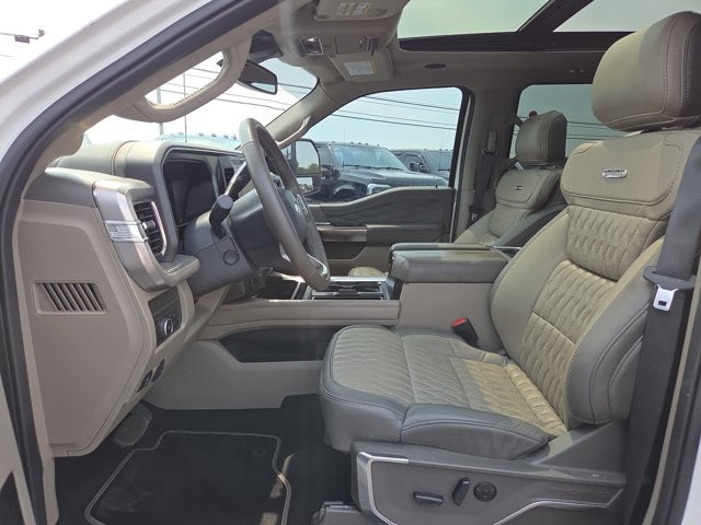 2025 Ford F-450 Super Duty Platinum