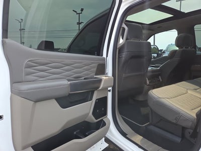 2025 Ford F-450 Super Duty Platinum