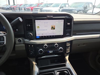 2025 Ford F-450 Super Duty Platinum