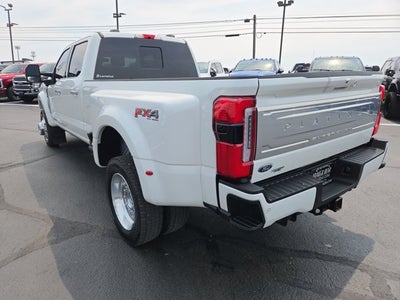2025 Ford F-450 Super Duty Platinum