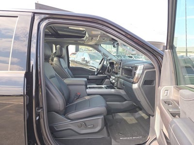 2025 Ford F-450 Super Duty LARIAT