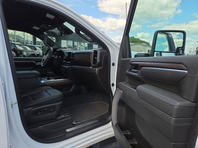 2025 Chevrolet Silverado 3500HD High Country