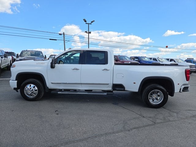 2025 Chevrolet Silverado 3500HD High Country