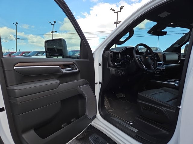 2025 Chevrolet Silverado 3500HD High Country