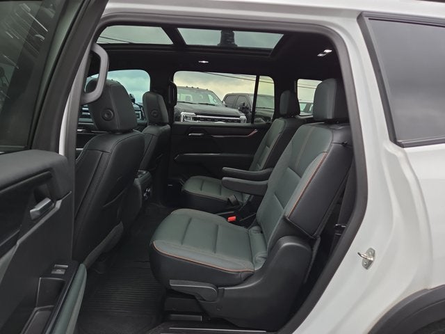 2024 GMC Acadia AWD AT4