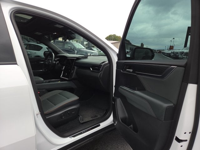 2024 GMC Acadia AWD AT4