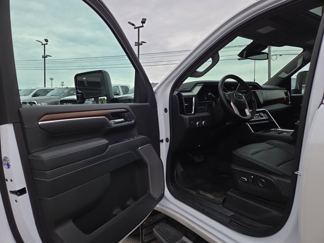 2025 GMC Sierra 3500HD Denali