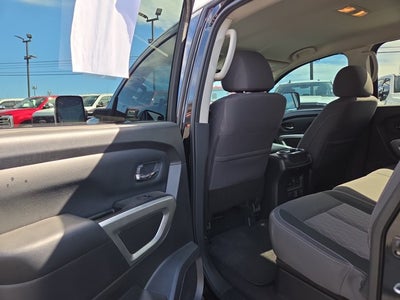 2024 Nissan Titan SV