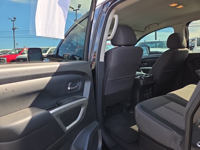 2024 Nissan Titan SV