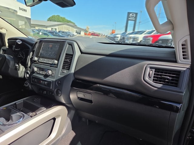 2024 Nissan Titan SV