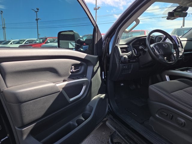 2024 Nissan Titan SV