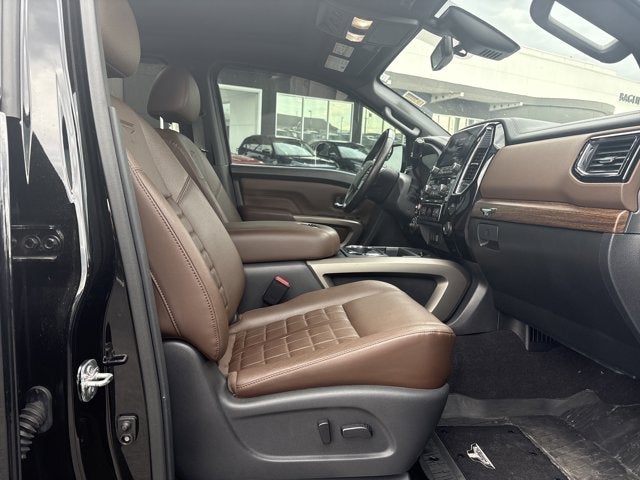 2023 Nissan Titan Platinum Reserve