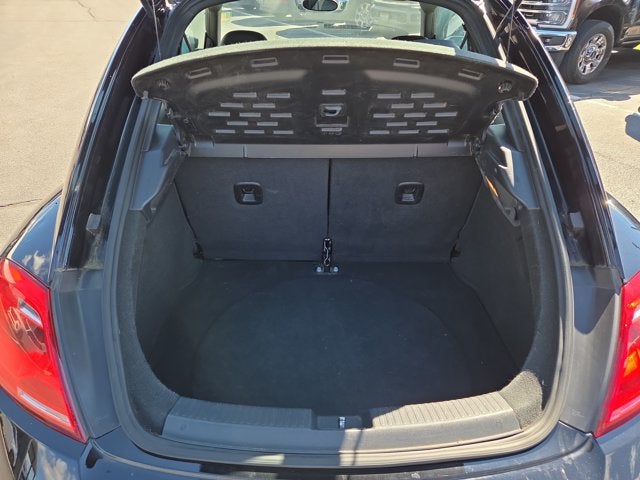 2016 Volkswagen Beetle Base