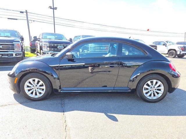 2016 Volkswagen Beetle Base