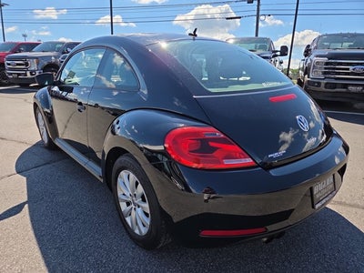 2016 Volkswagen Beetle Base