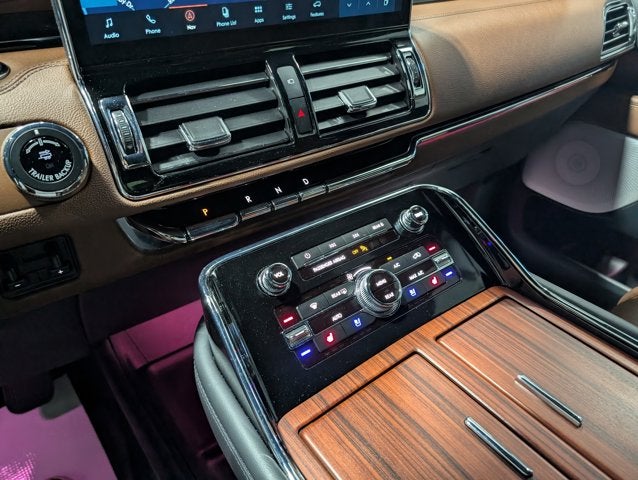 2024 Lincoln Navigator L Reserve