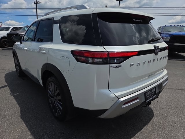 2023 Nissan Pathfinder SL