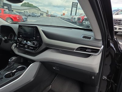 2021 Toyota Highlander LE
