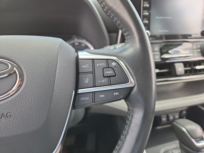 2021 Toyota Highlander LE