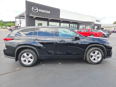 2021 Toyota Highlander LE