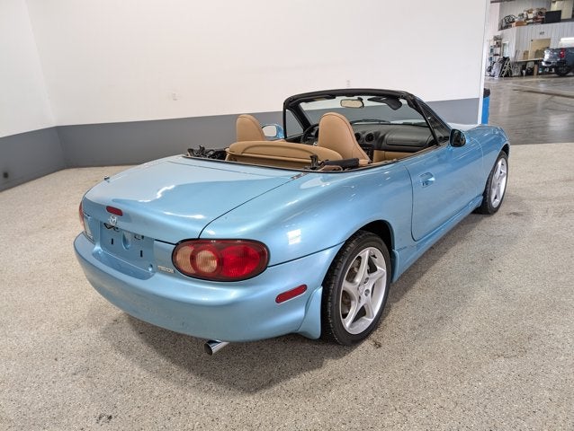 2002 Mazda Mazda MX-5 Miata LS