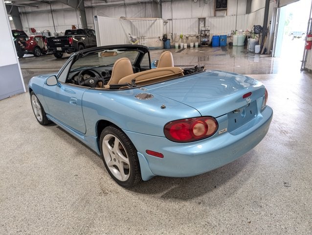 2002 Mazda Mazda MX-5 Miata LS