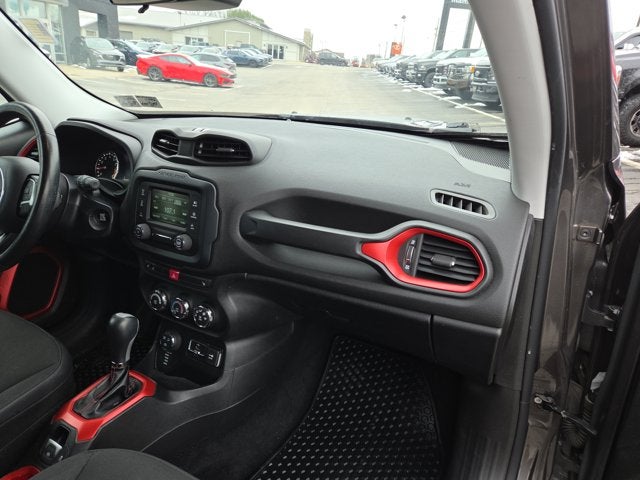 2016 Jeep Renegade Trailhawk
